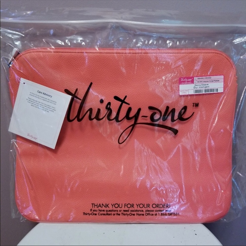 Thirty One Savvy Sleeve Laptop Case New